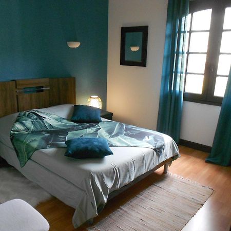 Bienvenue ! Apartment Моасак Екстериор снимка